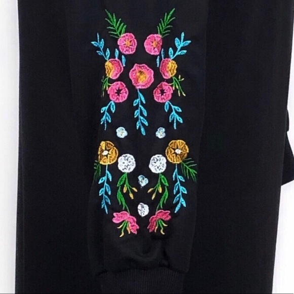 Long Sleeve Sweatshirt Dress Floral Embroidery - Picture 5 of 9